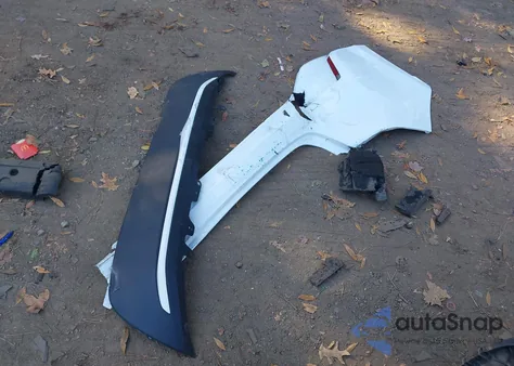 2020 Toyota Corolla Le z USA, uszkodzony, nr VIN 5YFEPRAE5LP085525